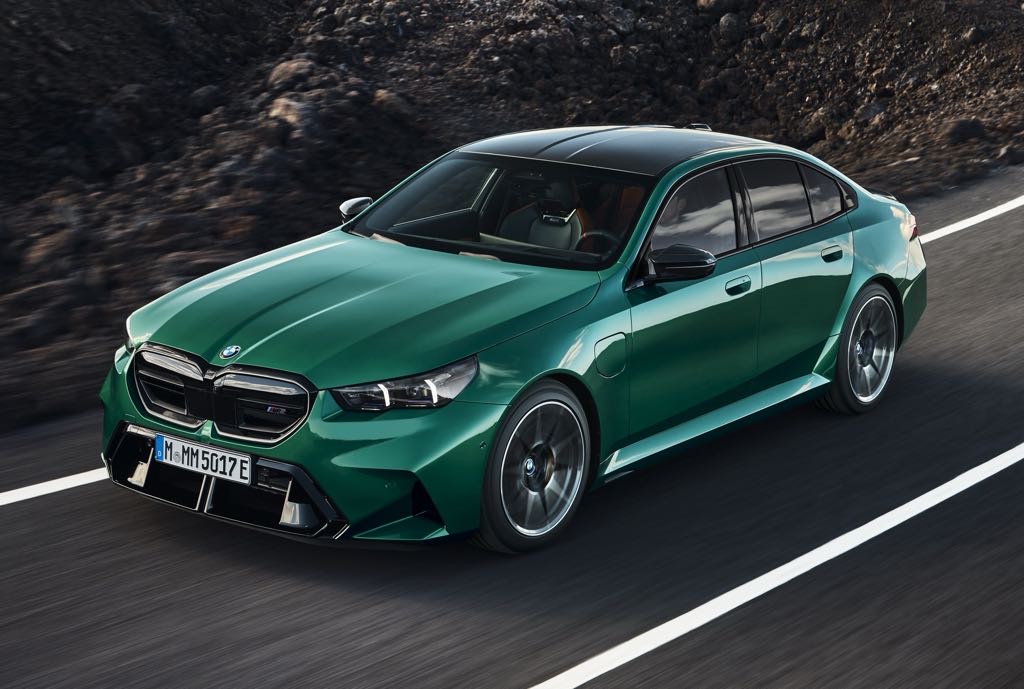 Supreme Court Proposes Phasing Out Luxury Fuel Cars To Boost EV Adoption