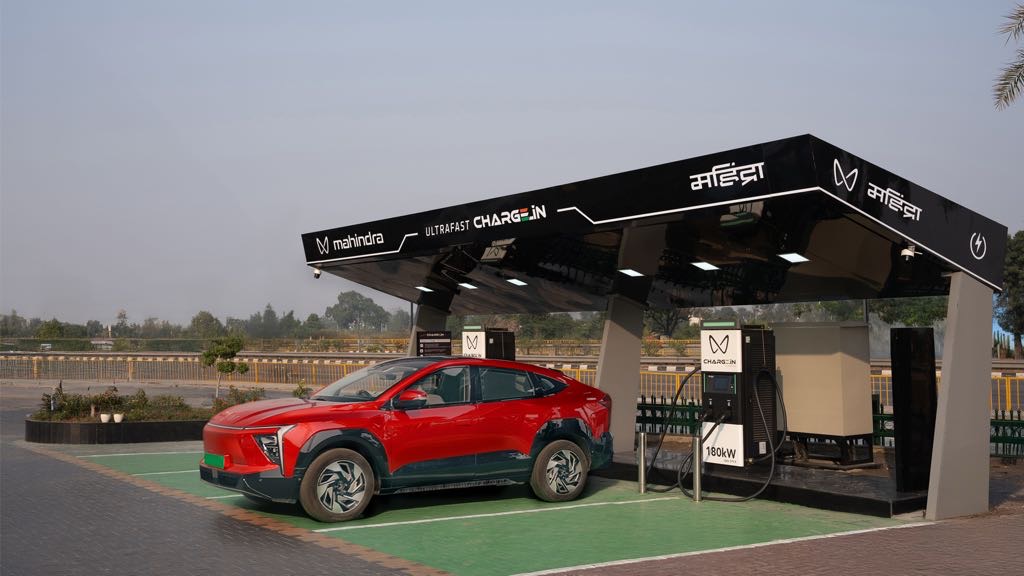 Mahindra Outlines Charge_IN 180 kW Ultra-Fast Charging Network Strategy