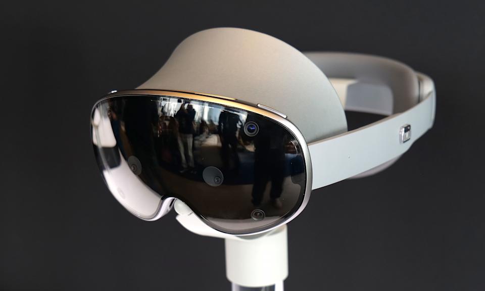 In 2025, tech giants decided smart glasses are the next big thing