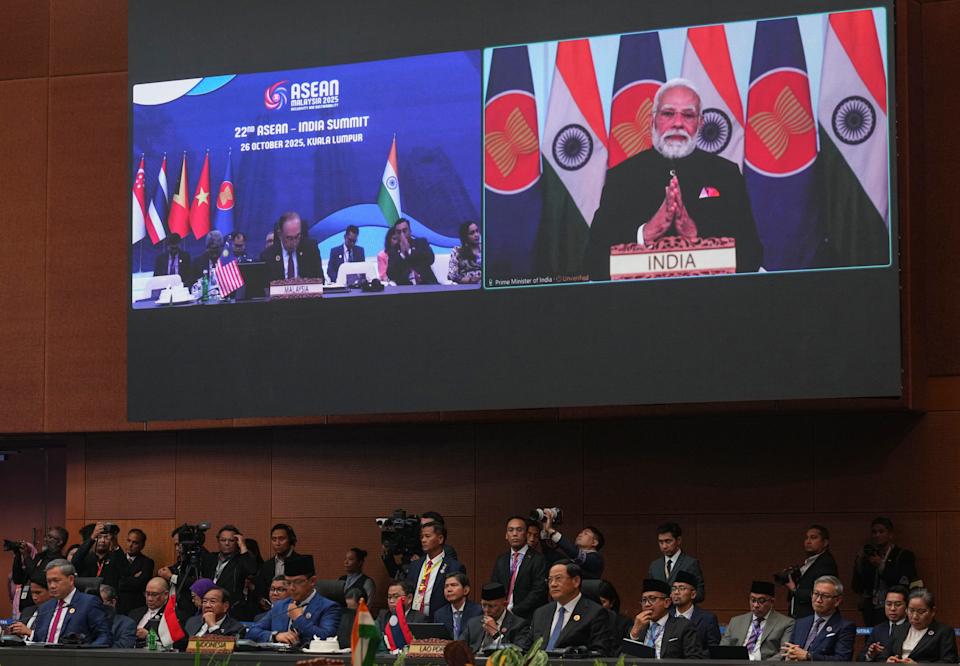 India is reportedly considering another draconian smartphone surveillance plan