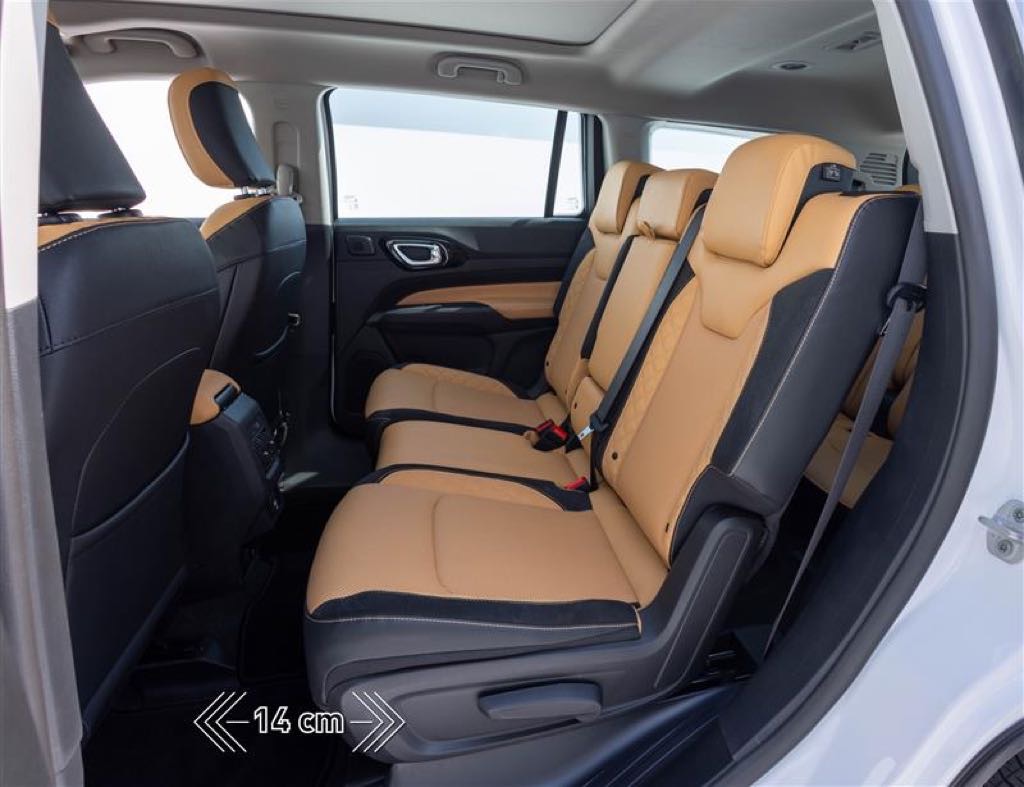 Jeep Meridian Updated With Sliding Second-Row Seats For MY26